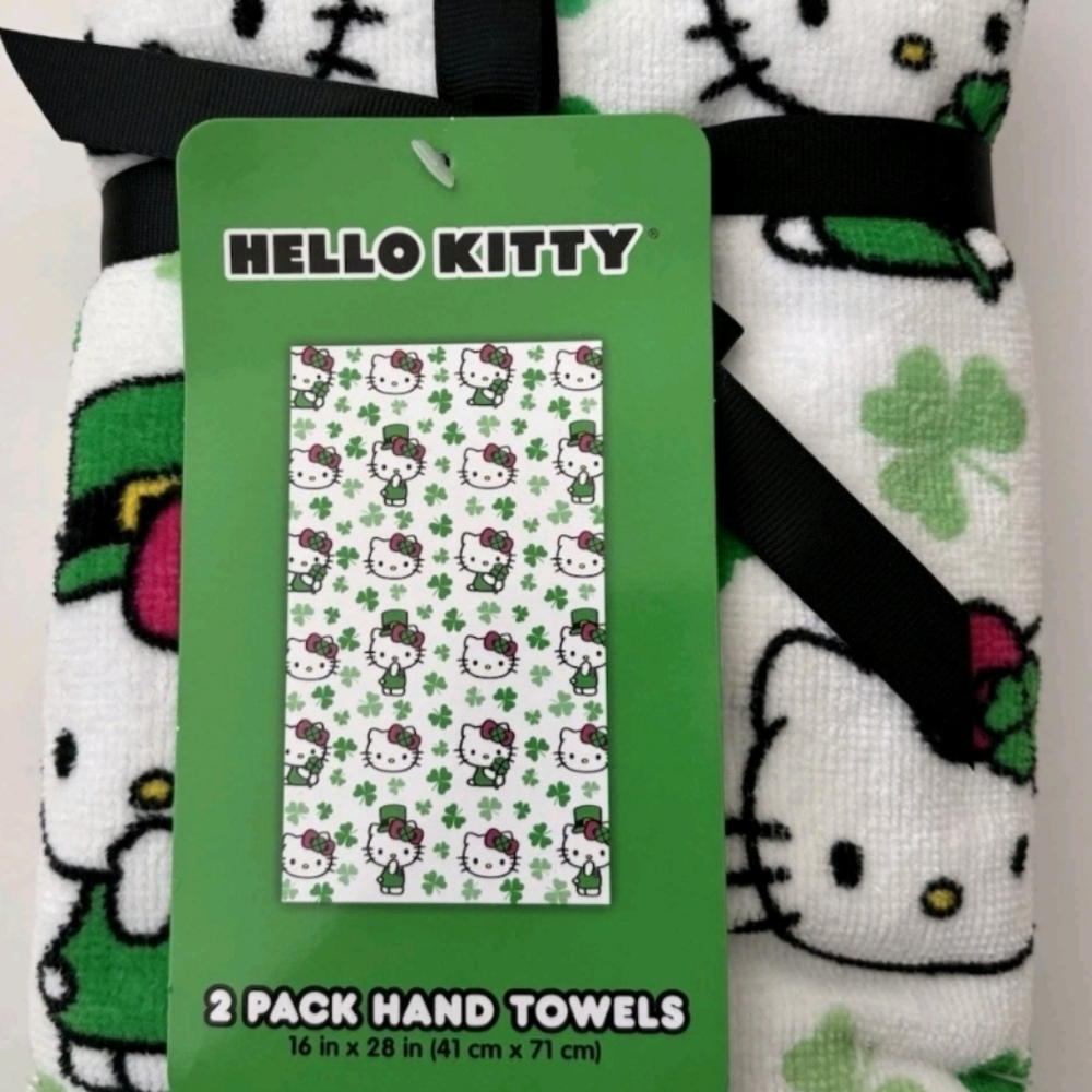 Hello Kitty 2 Pack Holiday Themed  Hand Towels NIP